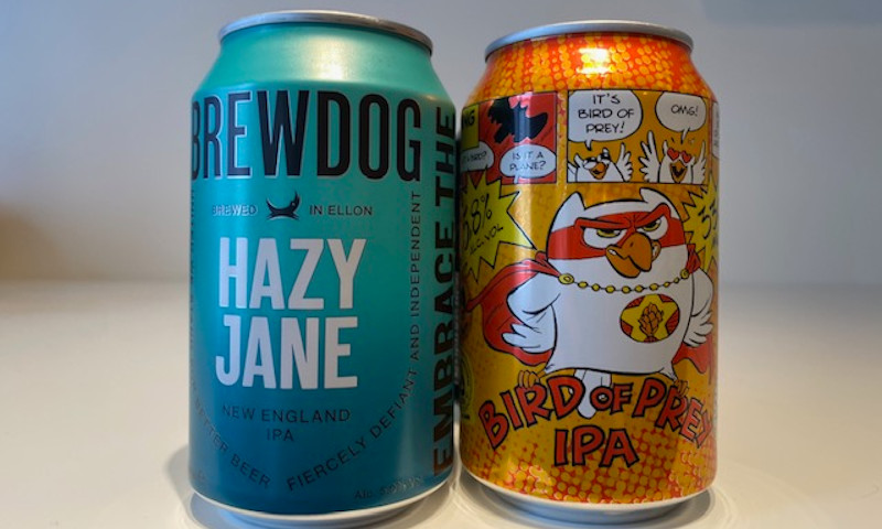 Bierblikjes naast elkar Bierblikjes naast elkaar